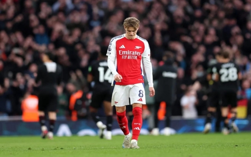 Các Gunners yêu cầu tước băng đội trưởng của Martin Odegaard.