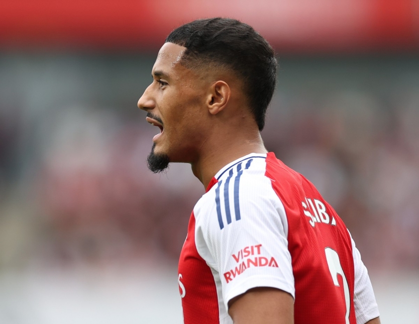 Saliba bắt đầu sự nghiệp ở những đội trẻ như AS Bondy, FC Montfermeil và sau này là Saint-Étienne