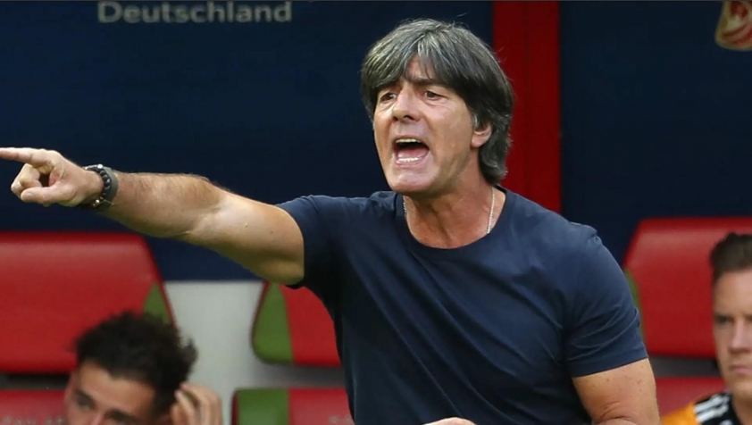 Joachim Löw là một trong những ứng viên thay thế Amorim